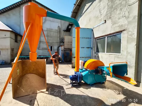 Wood shredder, wood chopper, crusher 2 in 1