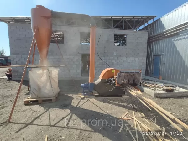 Shredder for wood, branches, wood chips, chipper up to 220 mm. DK wood chopper